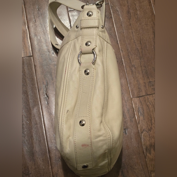 Coach Zoe Ivory Leather Hobo Bag, SilverTone Hardware, Detachable Shoulder Strap - Picture 8 of 16